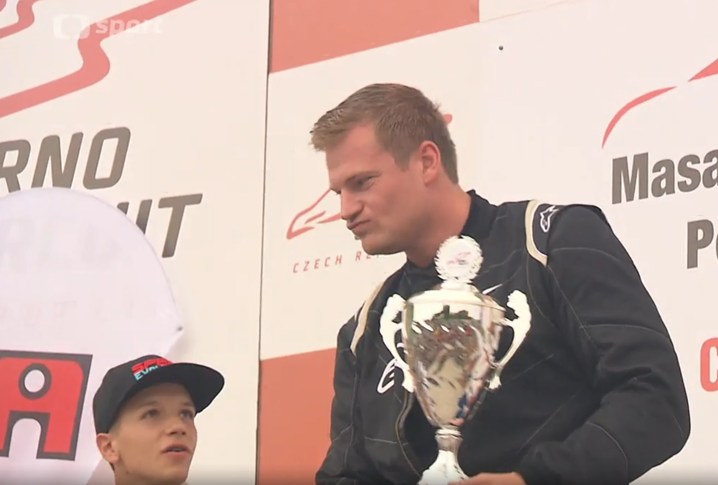 Foto: Santos a Turek v Brně 2017 - jediní dva závodníci v kategorii. V prvním závodě vyhrál Santos, v druhém Turek. Zdroj: ČT